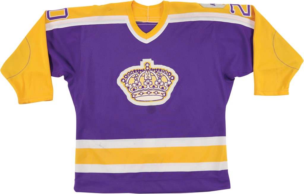 Vintage CCM NHL Los Angeles Kings Luc Robitaille Crown Hockey Jersey