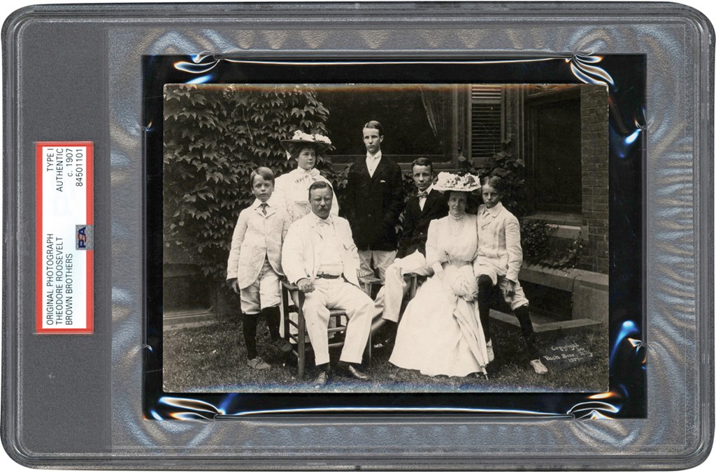 - 1907 Teddy Roosevelt and Family Photograph (PSA Type I)