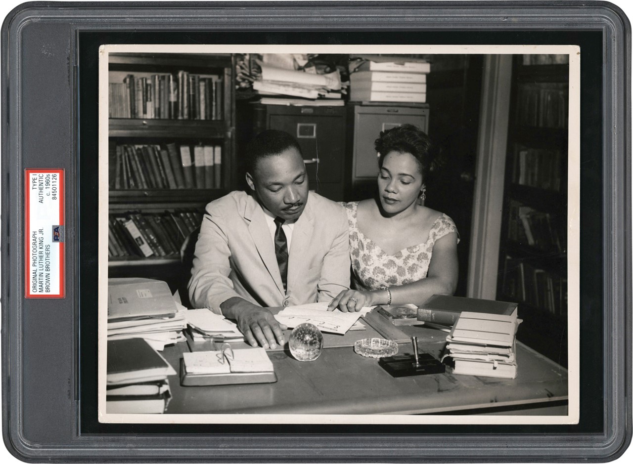- 1962 Martin Luther King Jr. and Wife Photograph (PSA Type I)