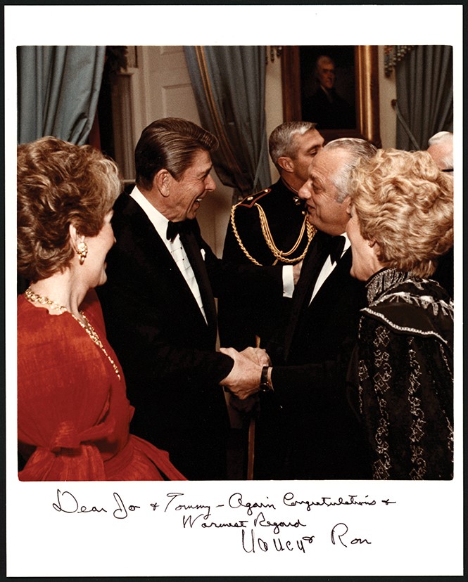 - Ronald and Nancy Reagan Signed Photo to Tommy Lasorda (PSA)