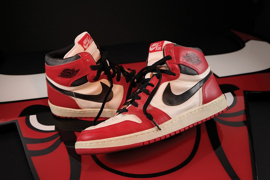 - /29/85 Michael Jordan Chicago Bulls Game Worn Air Jordan I Sneakers from Broken Foot Game - Likely the Last Pair of Original Air Jordan I's MJ Ever Wore! (MEARS)