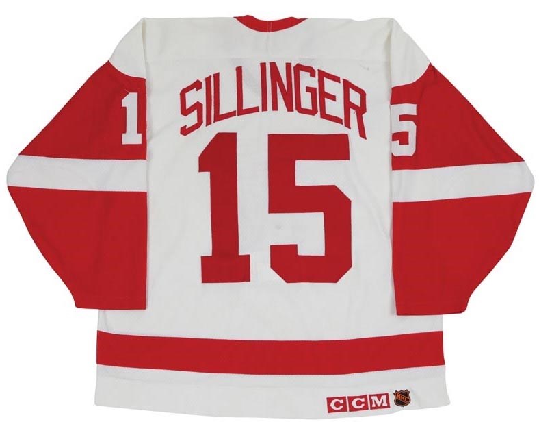 red wings jersey auction