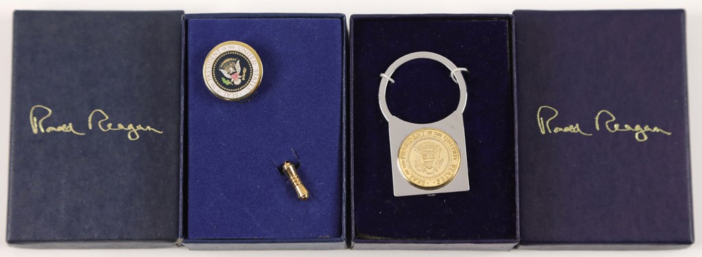 Rock And Pop Culture - Ronald Reagan Presidential Key Chain & Tie Pin